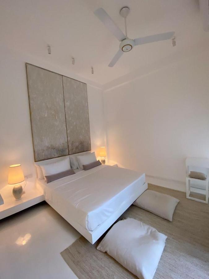 Saffron Robes Living Otel Hikkaduwa Dış mekan fotoğraf