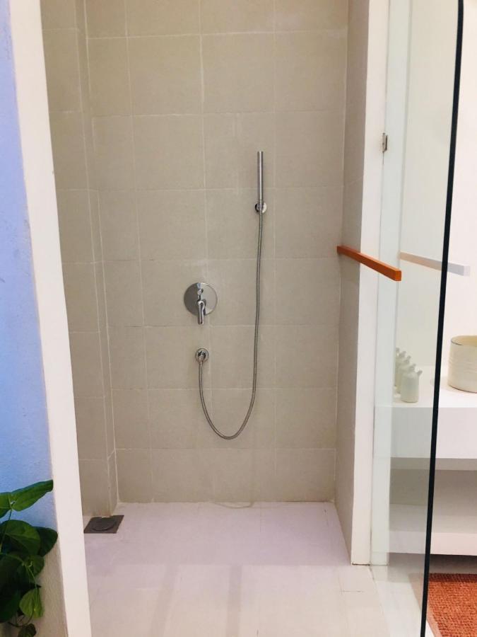 Saffron Robes Living Otel Hikkaduwa Dış mekan fotoğraf