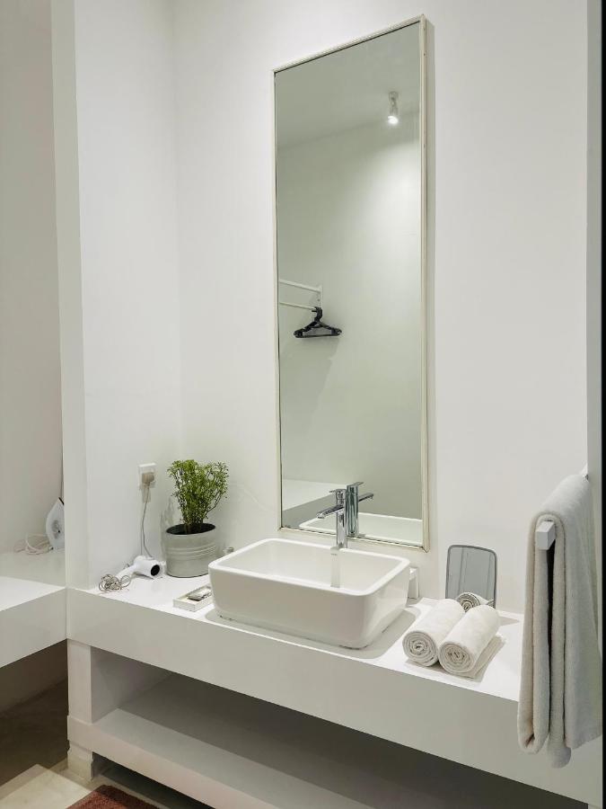 Saffron Robes Living Otel Hikkaduwa Dış mekan fotoğraf