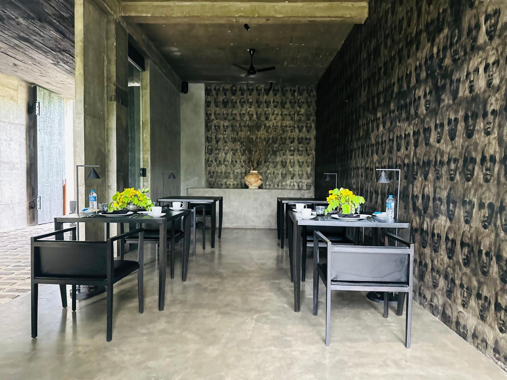 Saffron Robes Living Otel Hikkaduwa Dış mekan fotoğraf